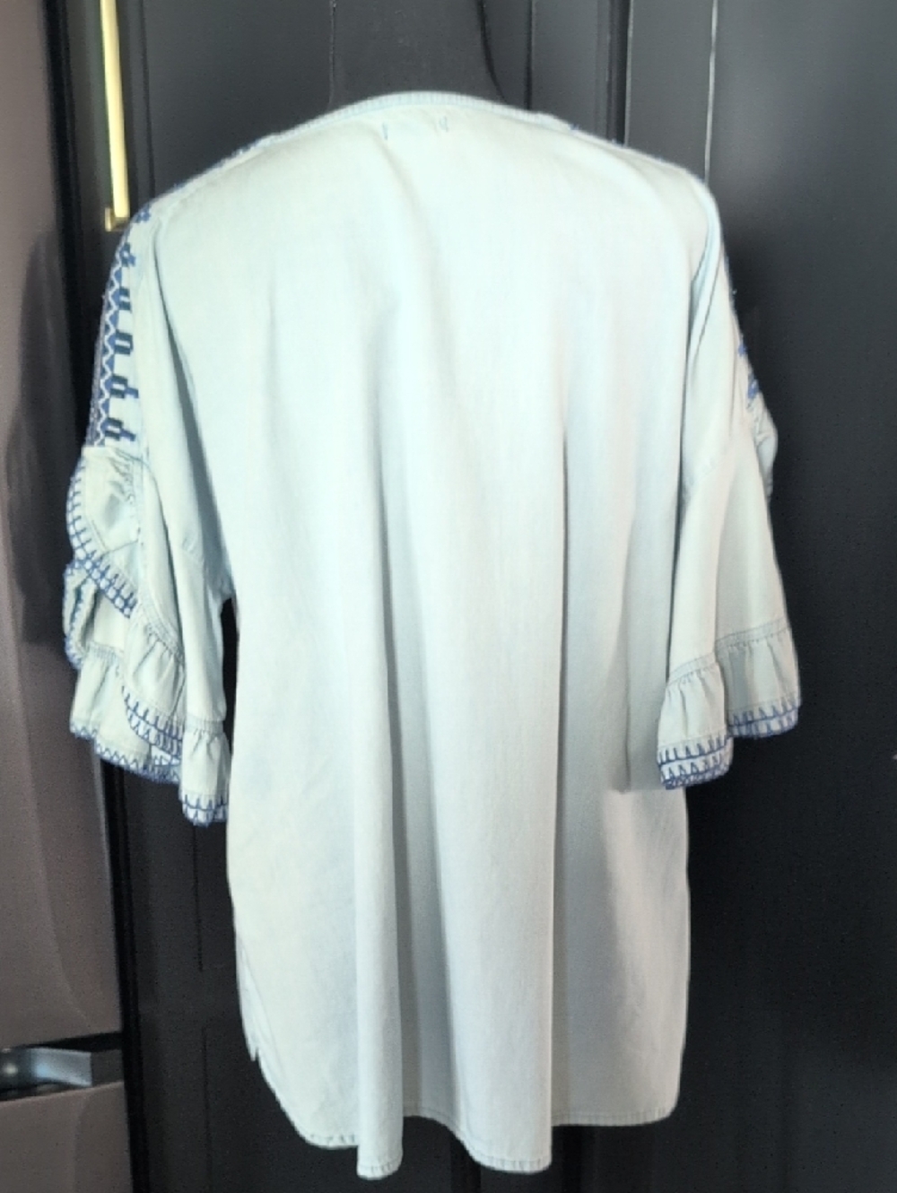 New Directions Light Blue Top LG, Navy & Gold Embroidery Accent, Flutter Sleeves - Picture 5 of 9